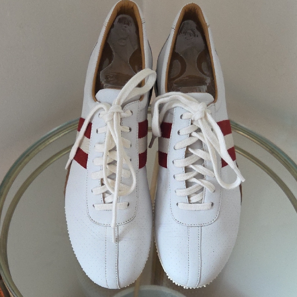 BALLY of Switzerland Leather Casual Sneakers White, Red Stripe Authentic EUC
